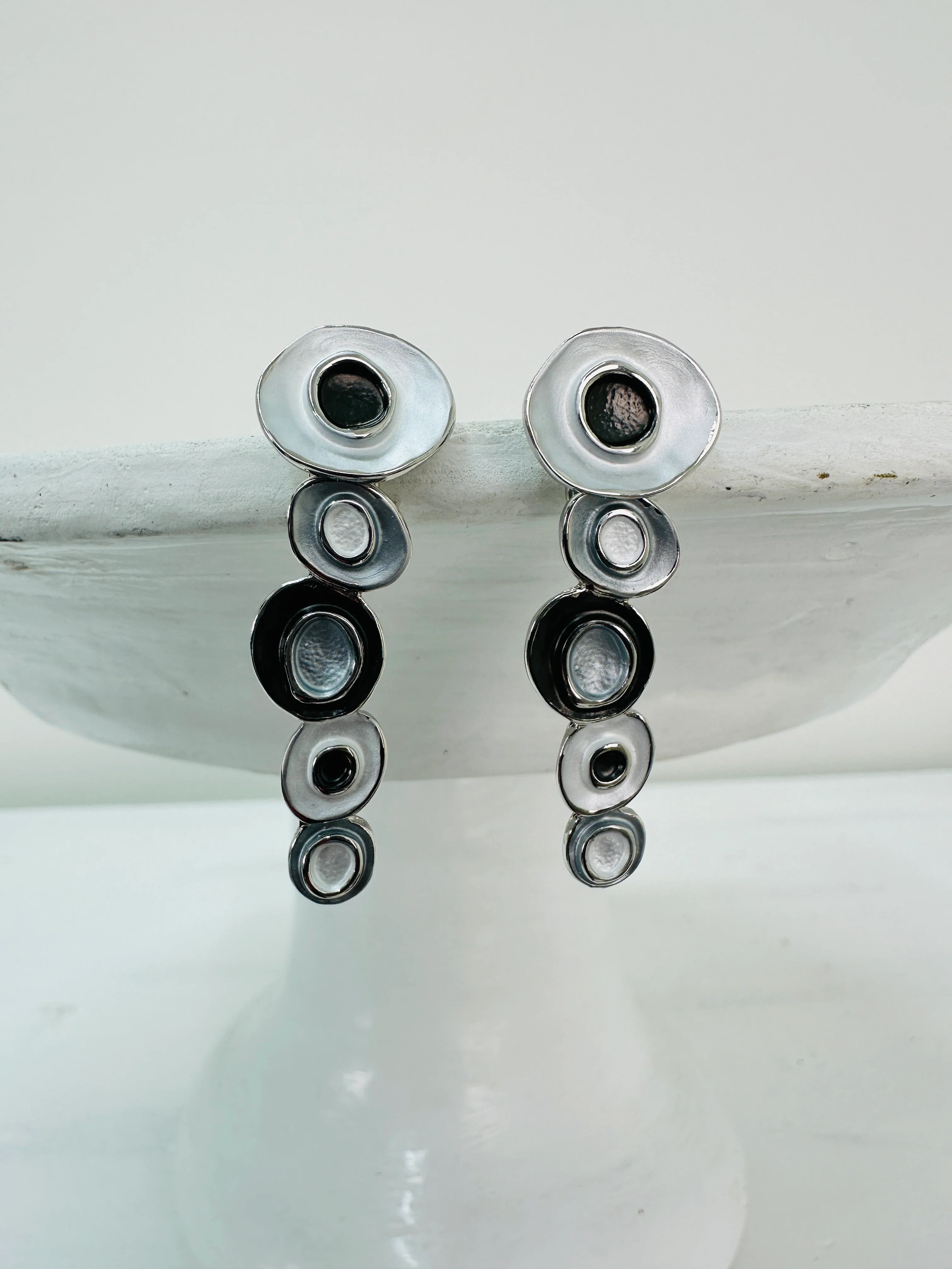 Domna Earrings - Grey & White - Image 3