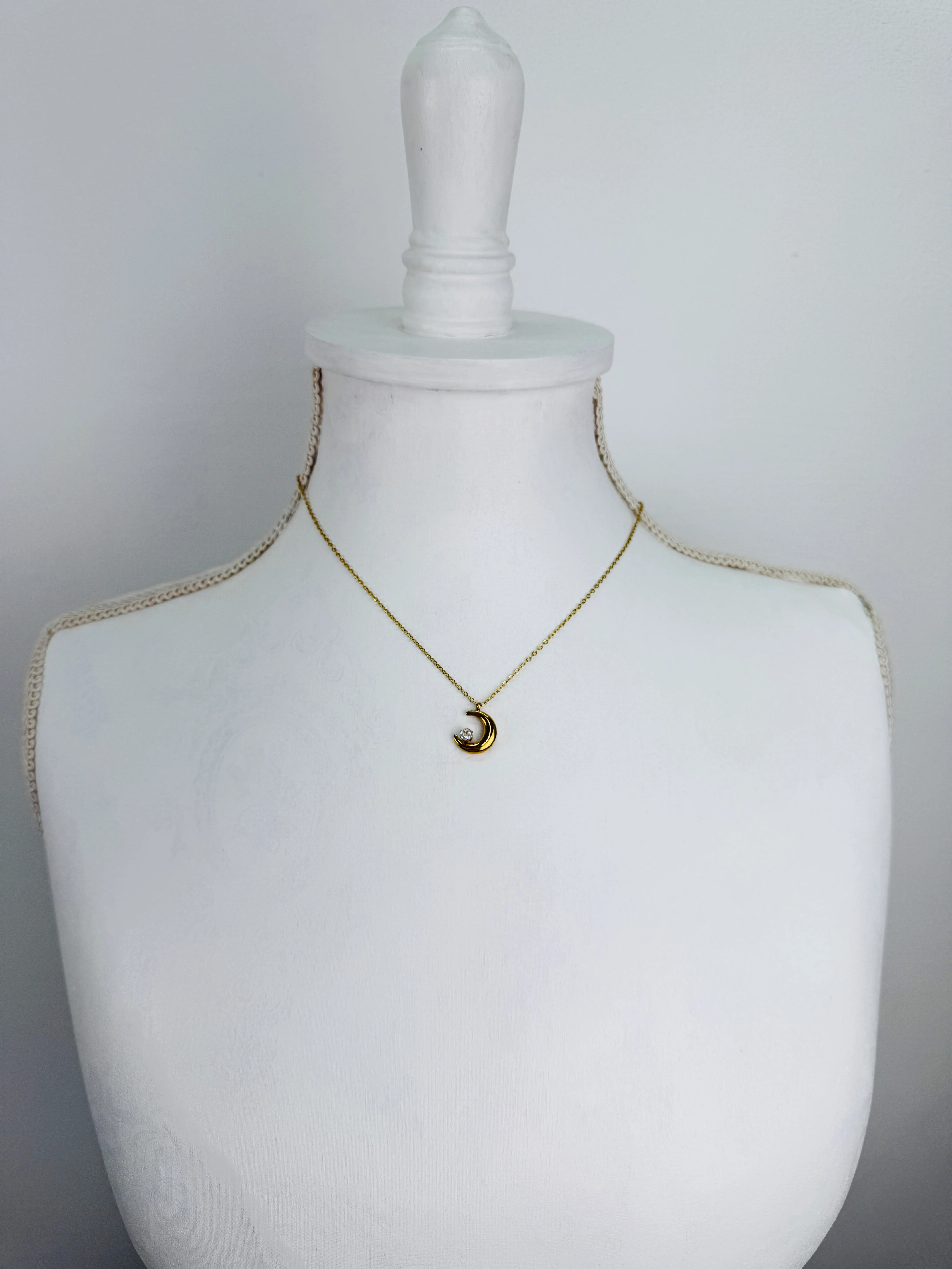 Ayla Necklace - Small - Image 4