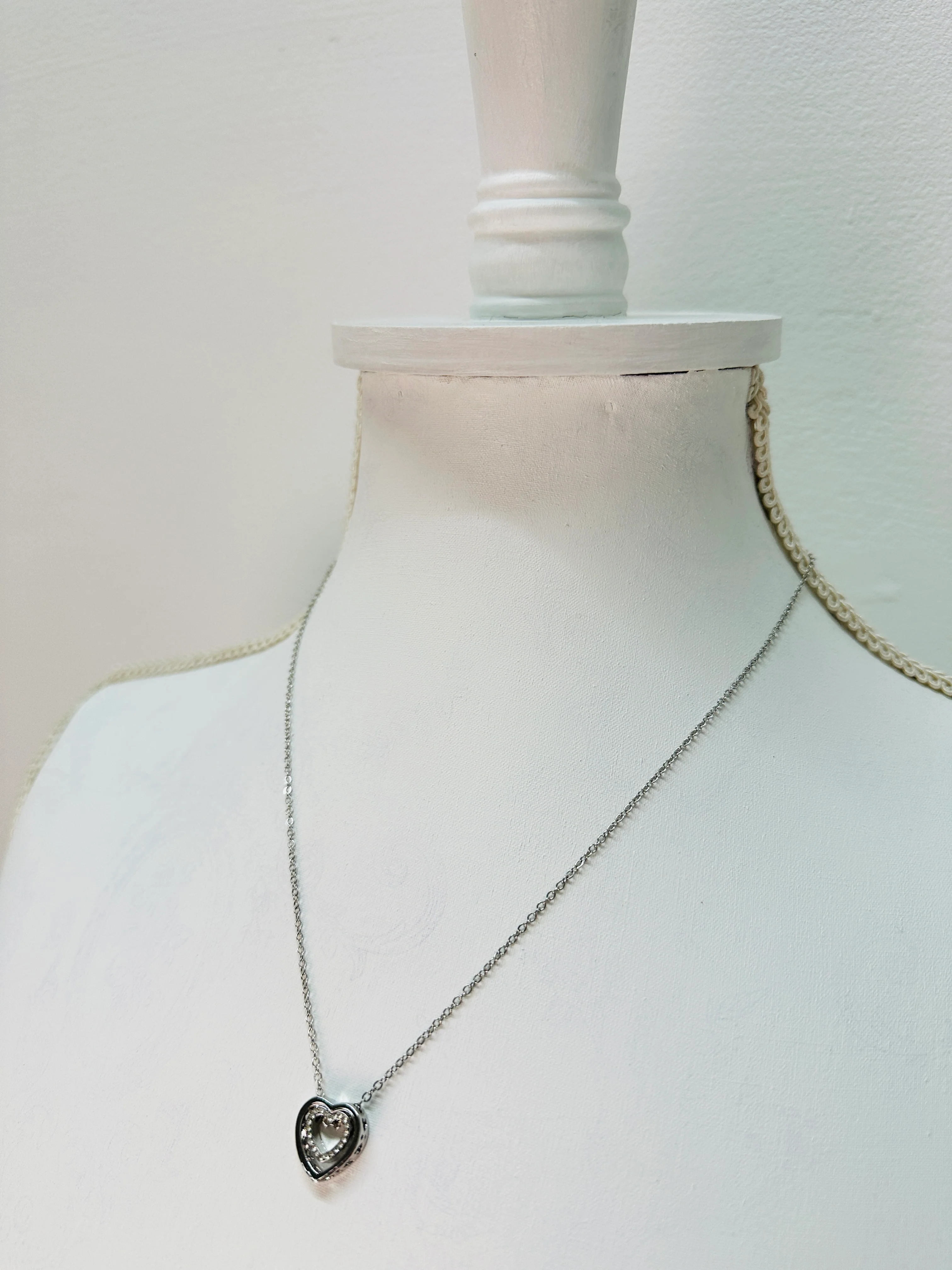 Hestia Necklace -Silver - Image 5