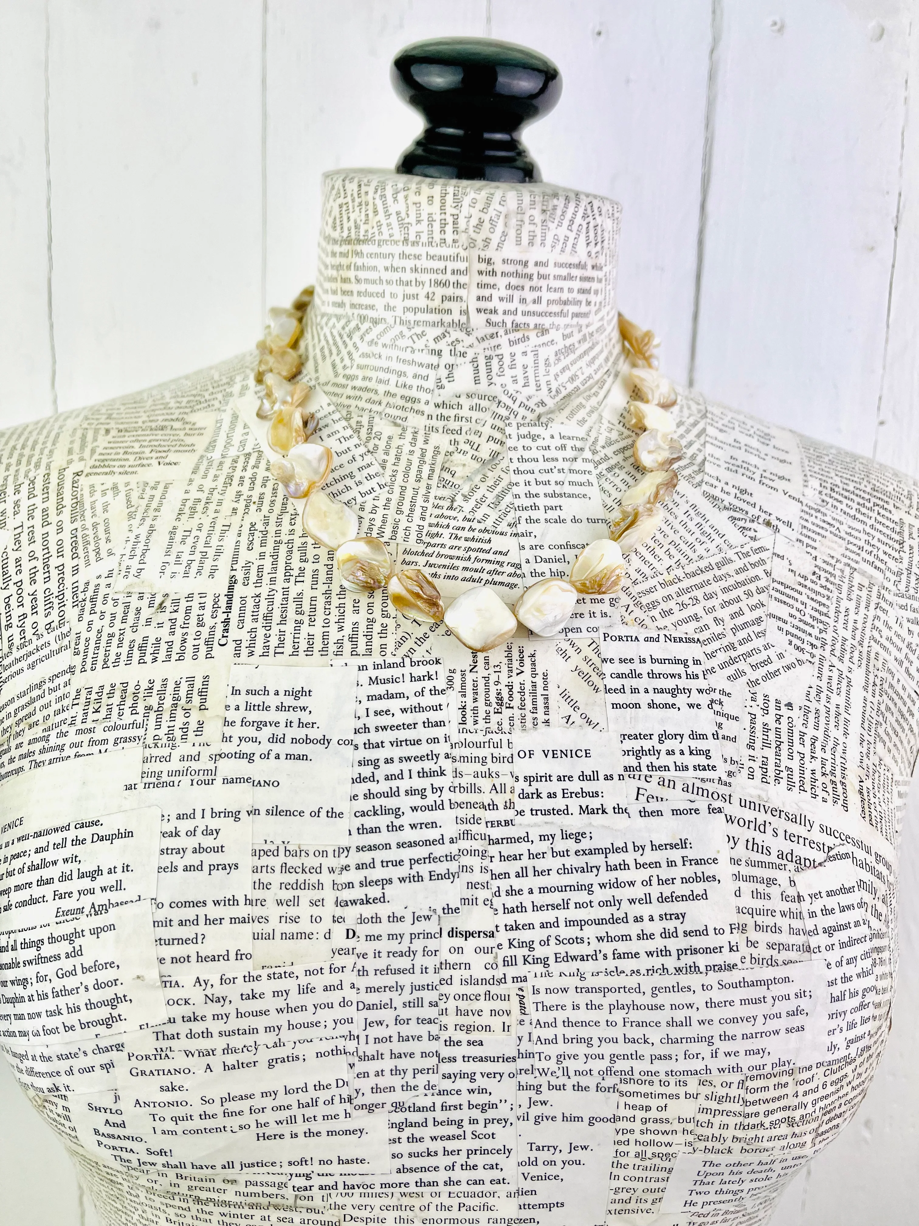 Nola Necklace - Cream - Image 3