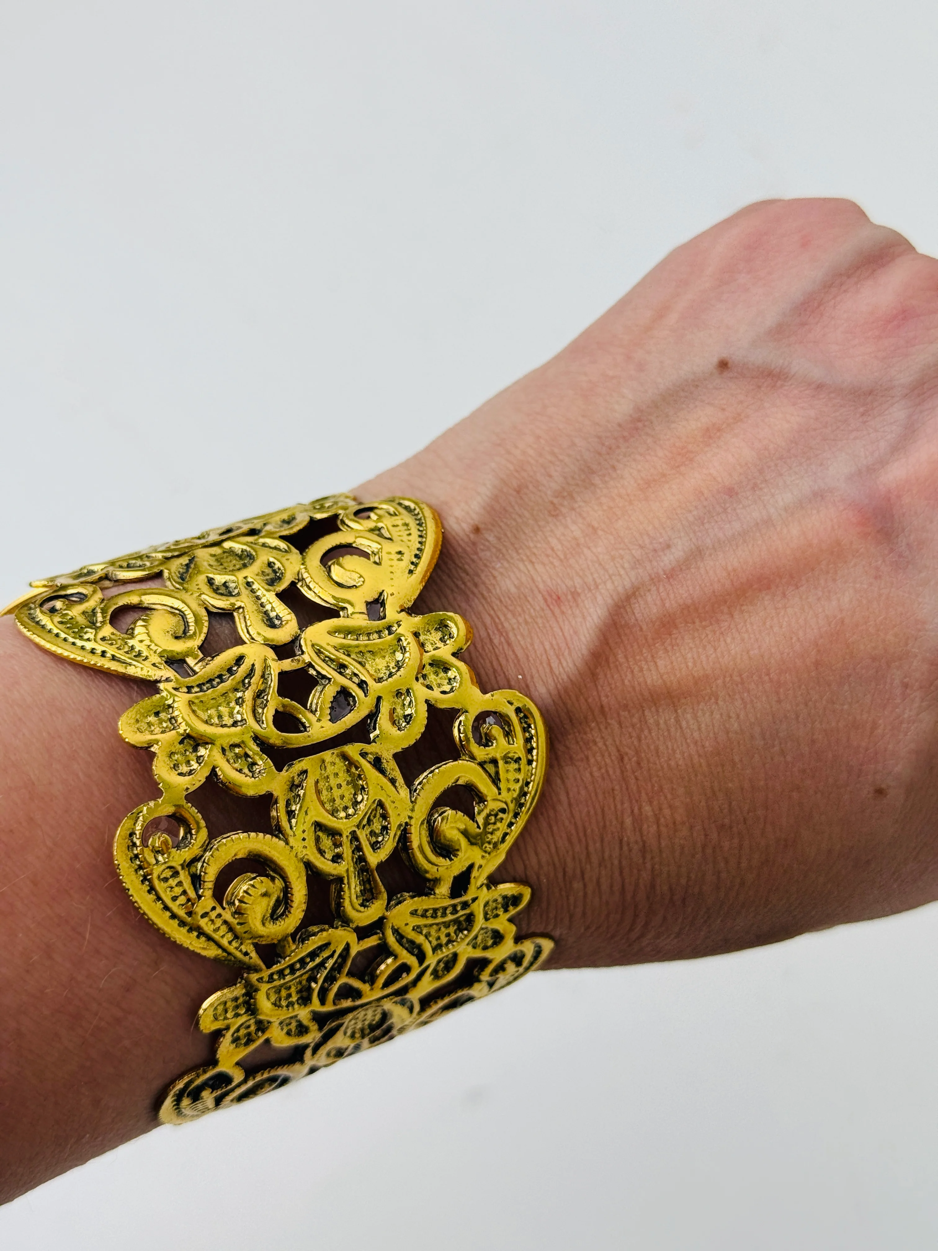 Isolde Cuff Bracelet - Gold