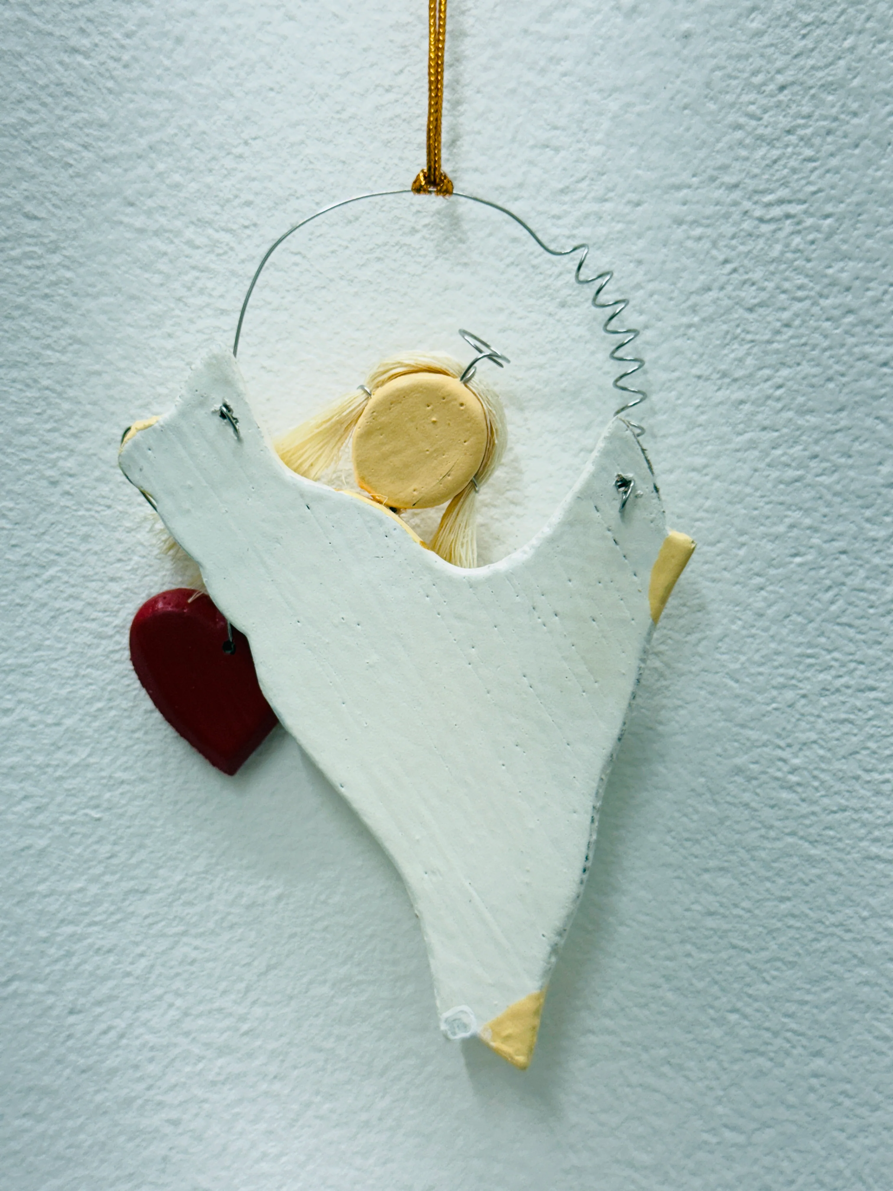 Wooden Hanging Angel - White with Heart - Image 2